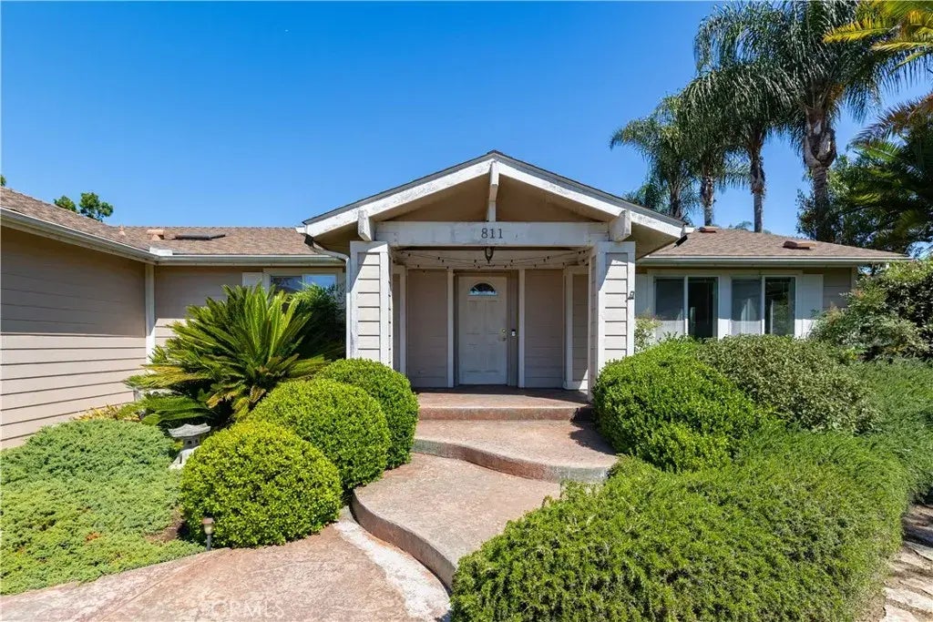 811 Cypress Drive, Vista