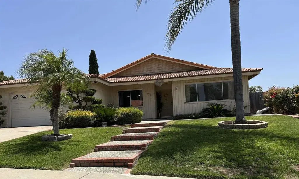 5722 Central Avenue, Bonita