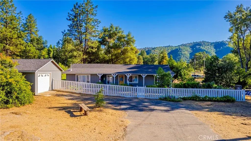 41092 Highway 49, Oakhurst