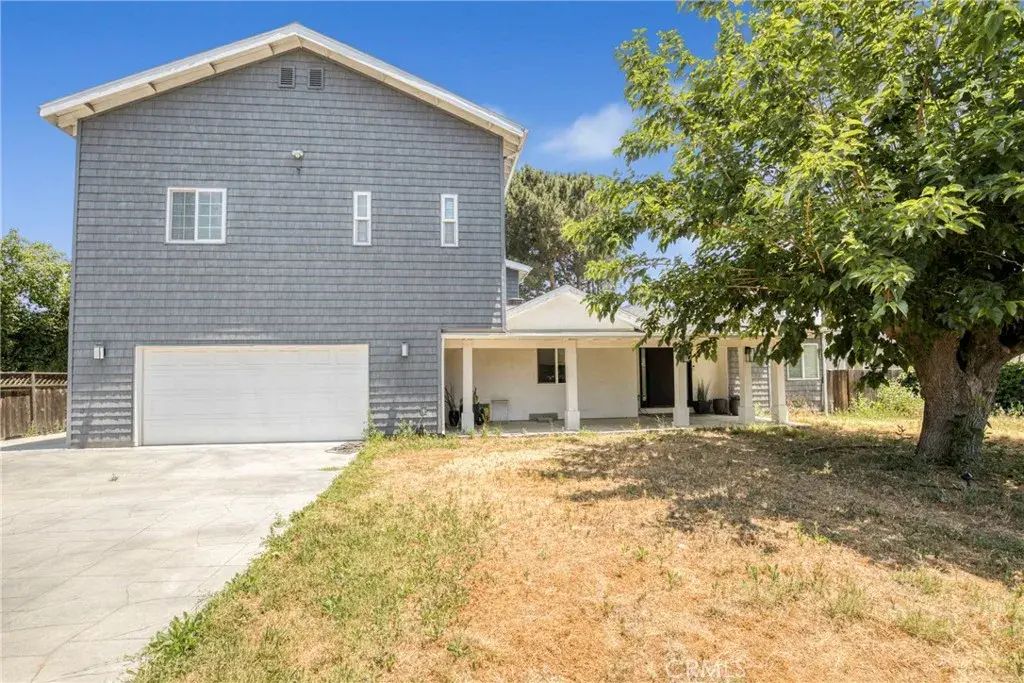 8140 Quartz Avenue, Winnetka