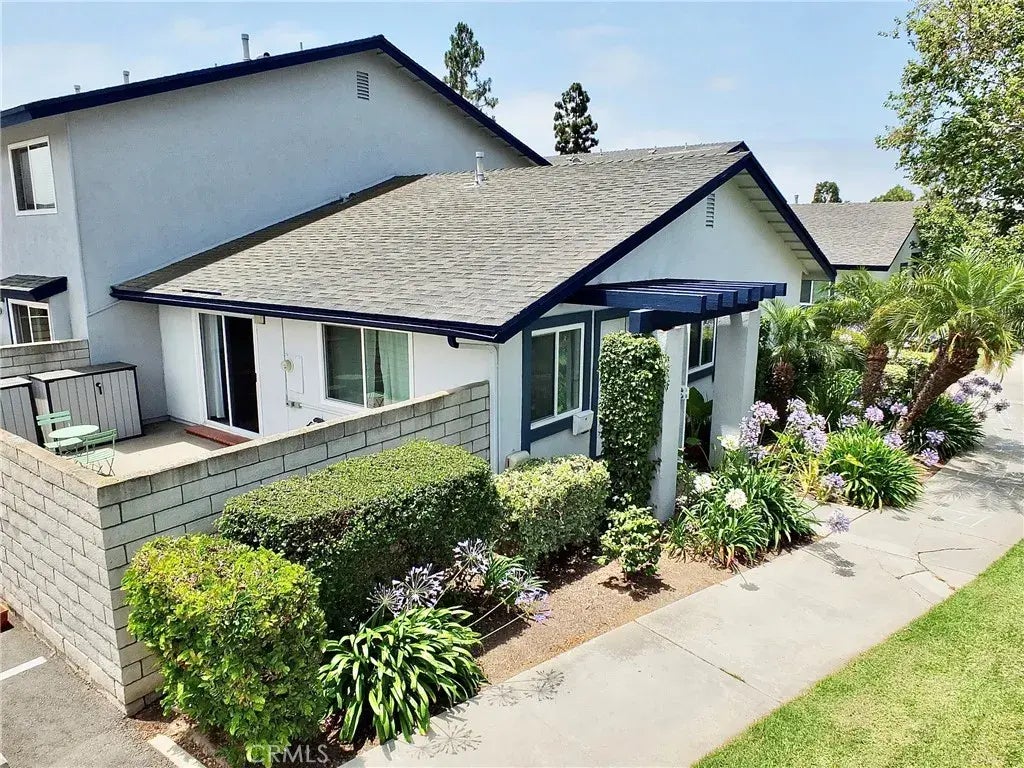 16573 Pescado Lane 3a, Huntington Beach