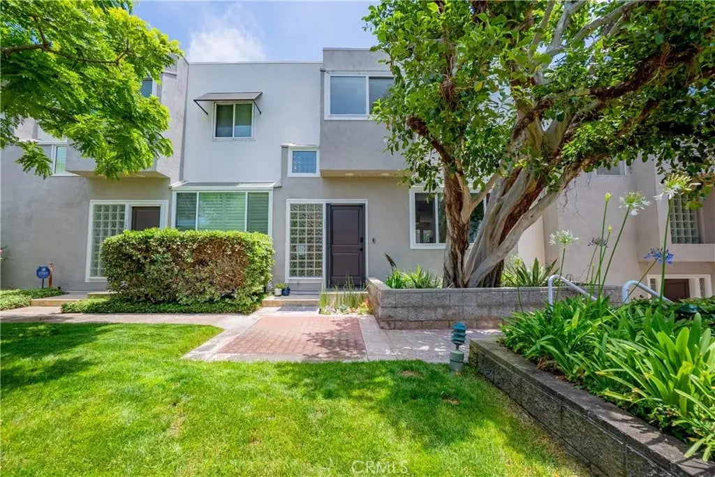 501 Herondo St #11, Hermosa Beach