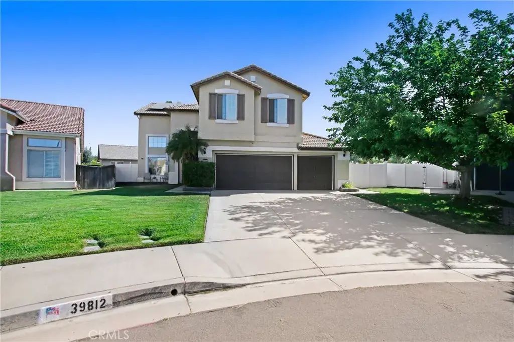 39812 De Vendome Court, Murrieta
