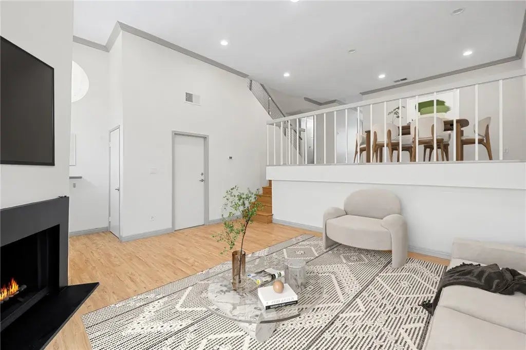 4730 Ben Avenue 3, Valley Village