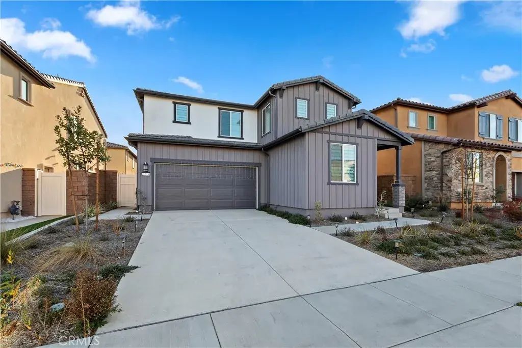 2275 Melogold Way, Corona