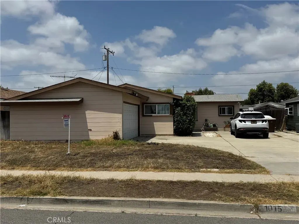 1015 N Roanne Place, Anaheim