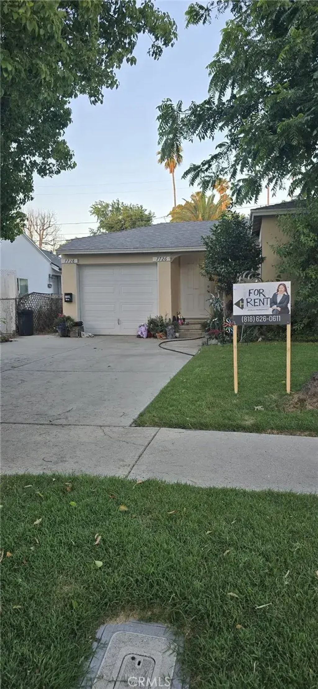 7728 Chimineas Avenue, Reseda