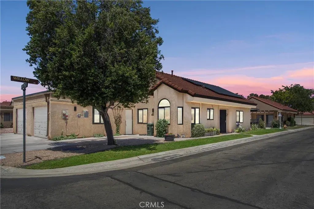 11635 Locust Lane, Apple Valley