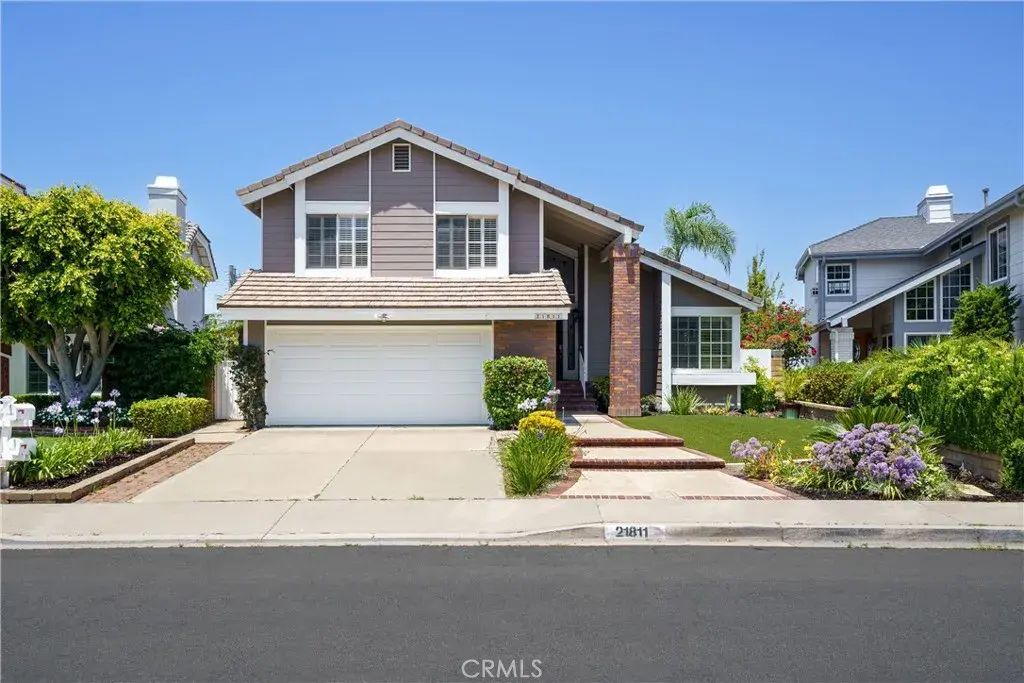21811 Calatrava, Mission Viejo