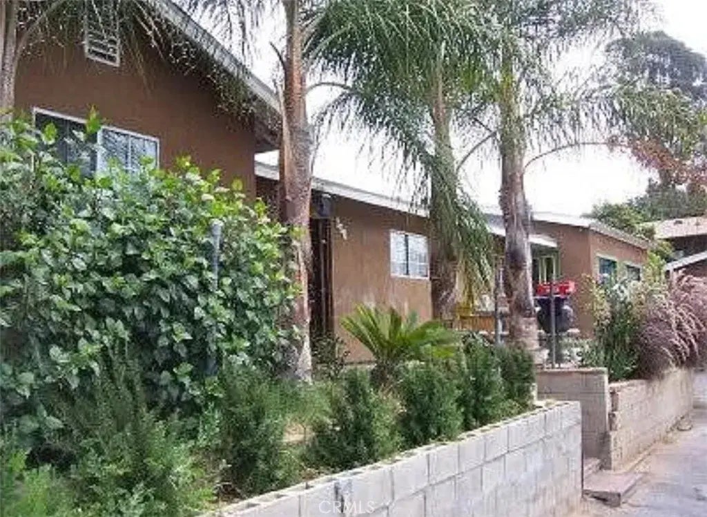 831 N Orange Avenue, Fallbrook