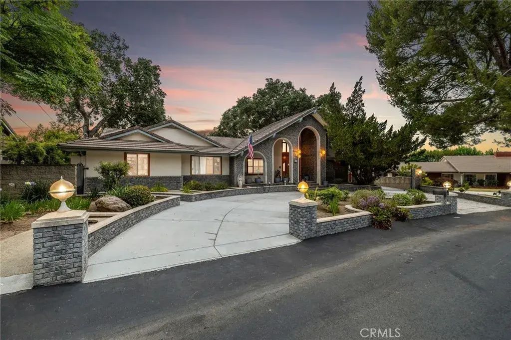 1146 Sandhurst Lane, La Verne