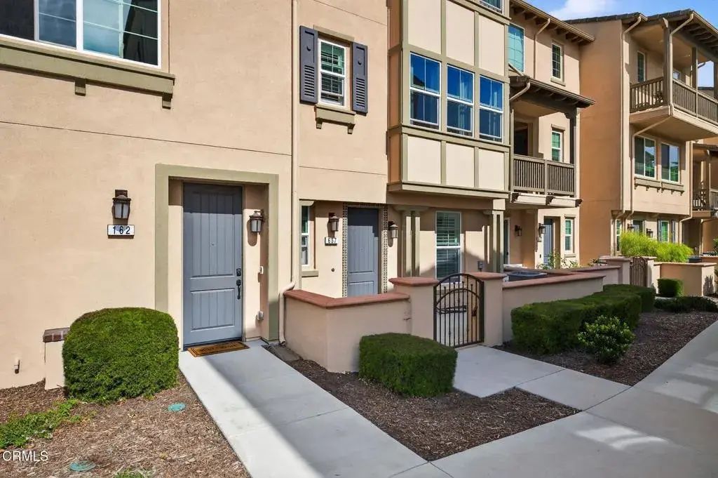 162 Sawbuck Street, Camarillo