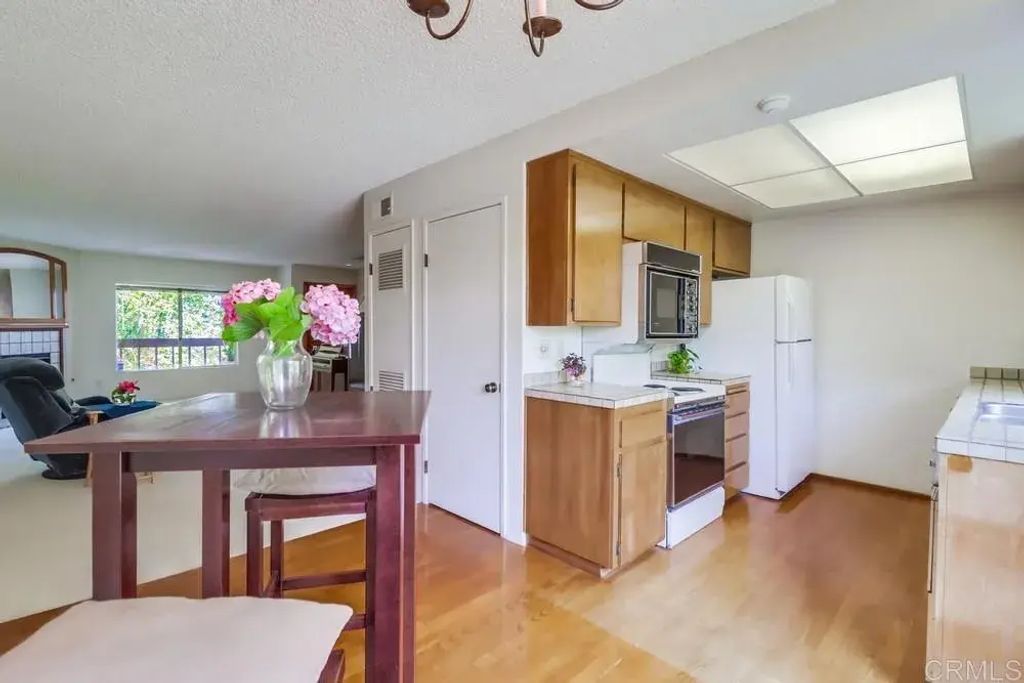 1762 Locust Street 4, 