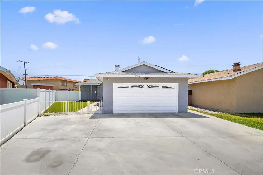 6838 Severn Drive, Paramount