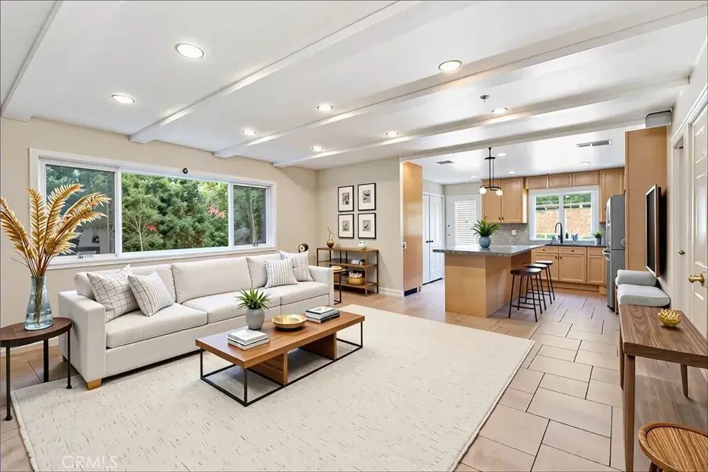 22666 Margarita Drive, Woodland Hills