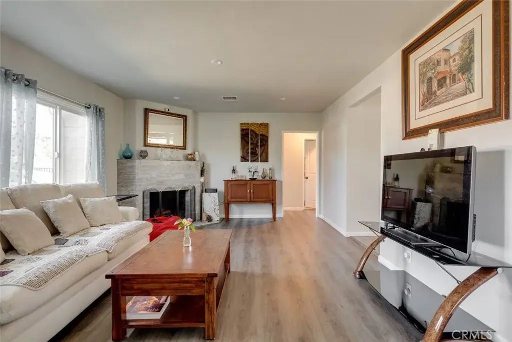 11956 Hatteras Street, Valley Village