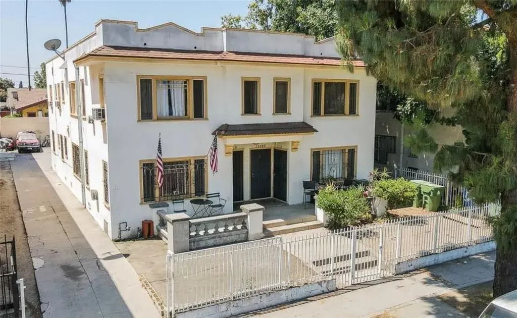 1336 W Martin Luther King Jr Boulevard, Los Angeles