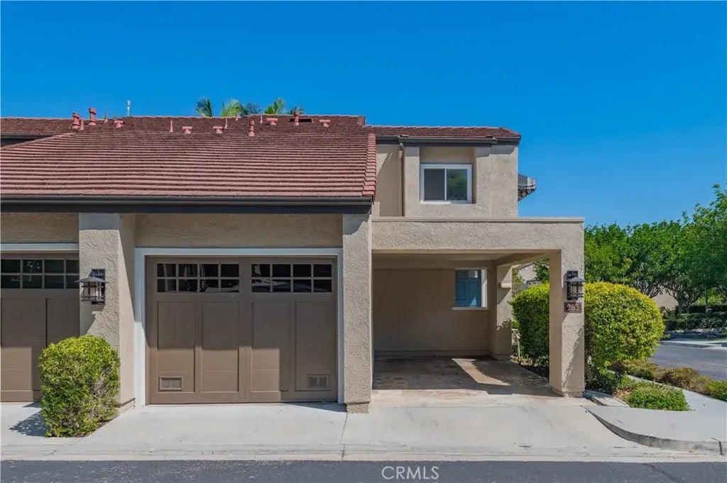 263 Stanford Court 112, Irvine