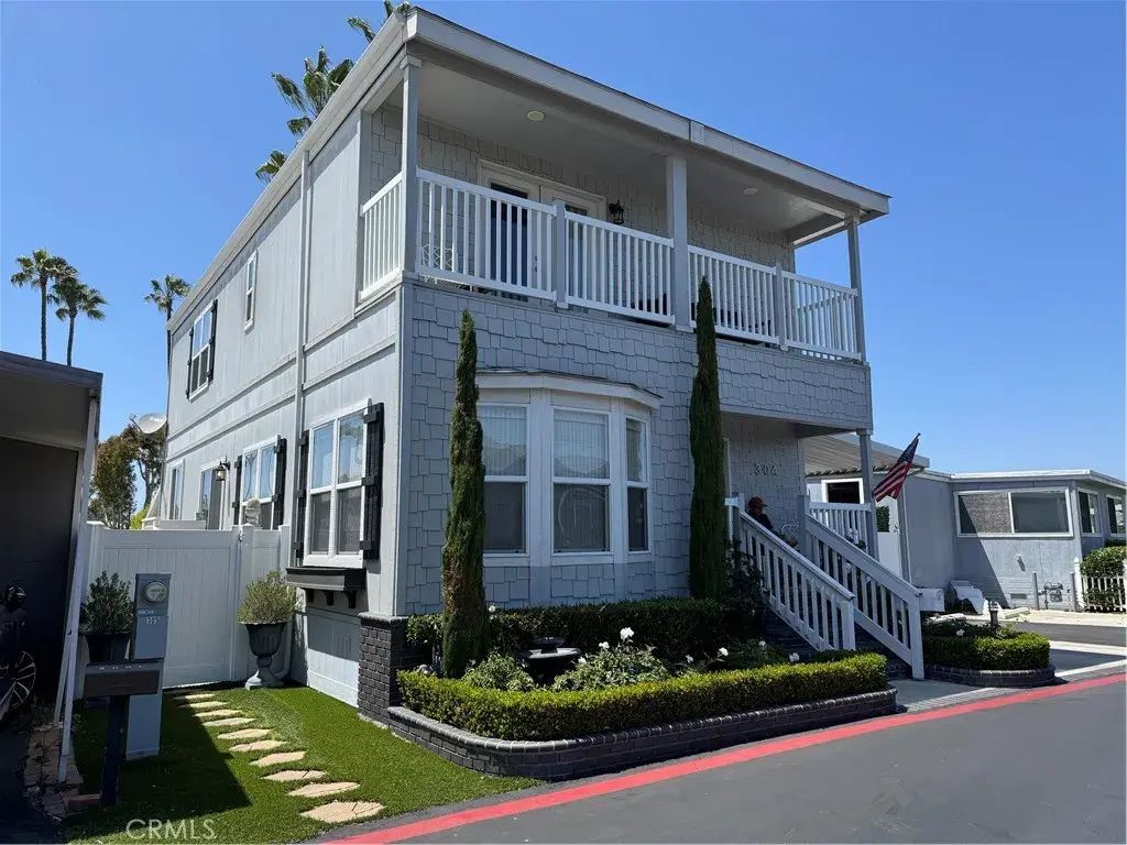 304 Lexington, Newport Beach