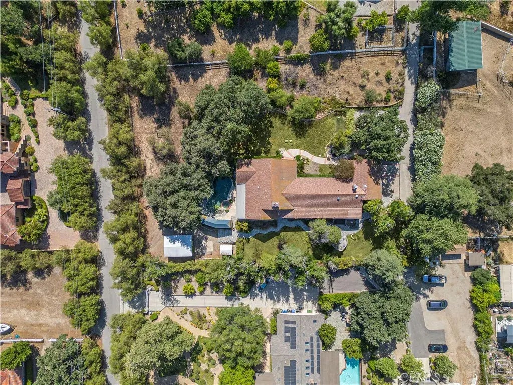 5920 Colodny Drive, Agoura Hills
