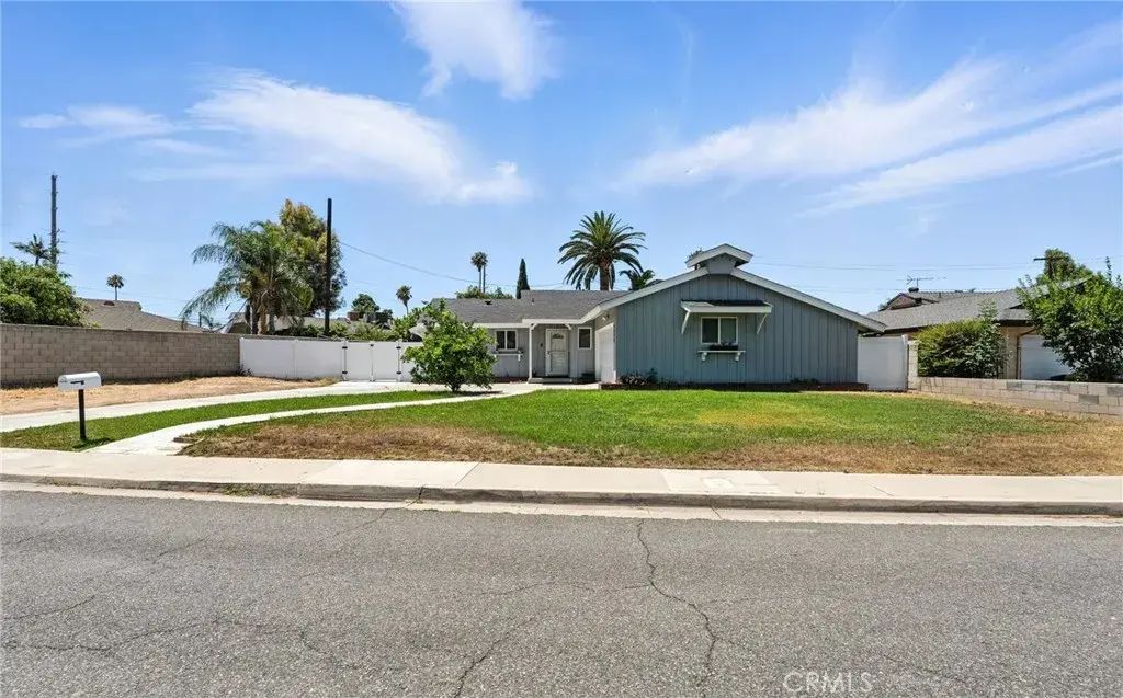 4220 Monticello Avenue, Riverside