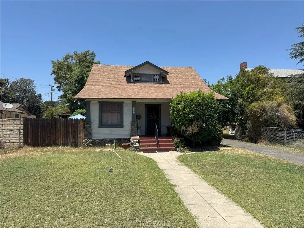 537 San Francisco Avenue, Pomona