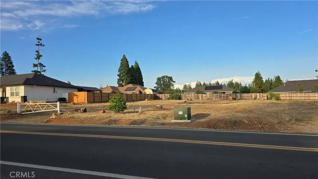 5850 Sawmill, Paradise