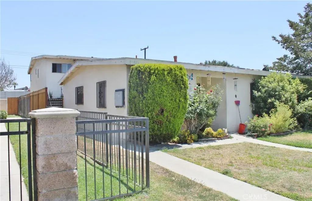 10343 Amherst Avenue, Montclair