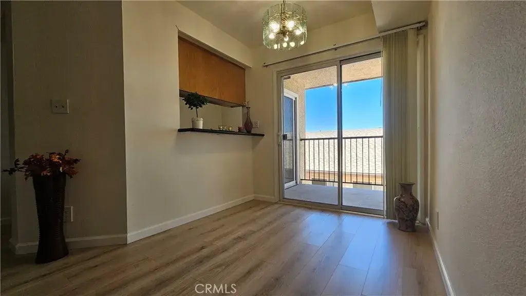 7641 Reseda Boulevard 122z, Reseda