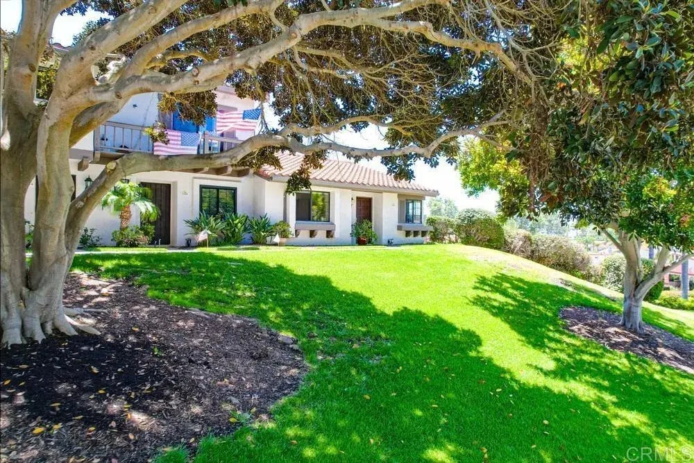 6942 Batiquitos, Carlsbad