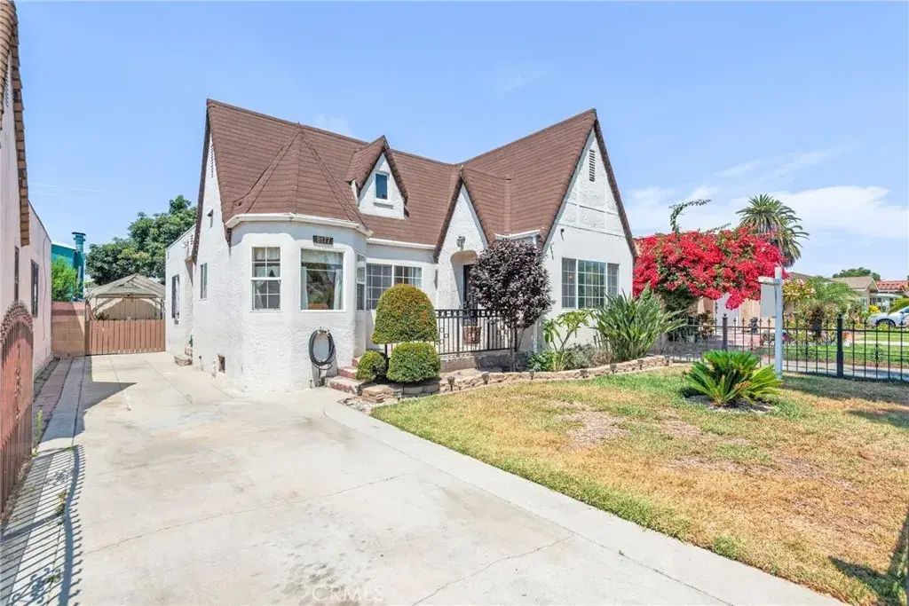 8177 Evergreen Avenue, South Gate