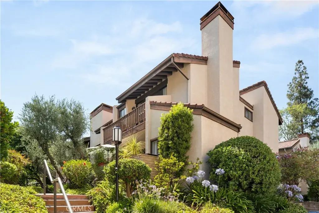 21730 Marylee Street 29, Woodland Hills