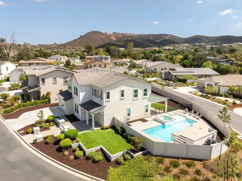 2371 Mahogany Lane, Vista