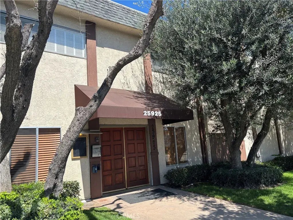 25925 Narbonne Ave 4, Lomita