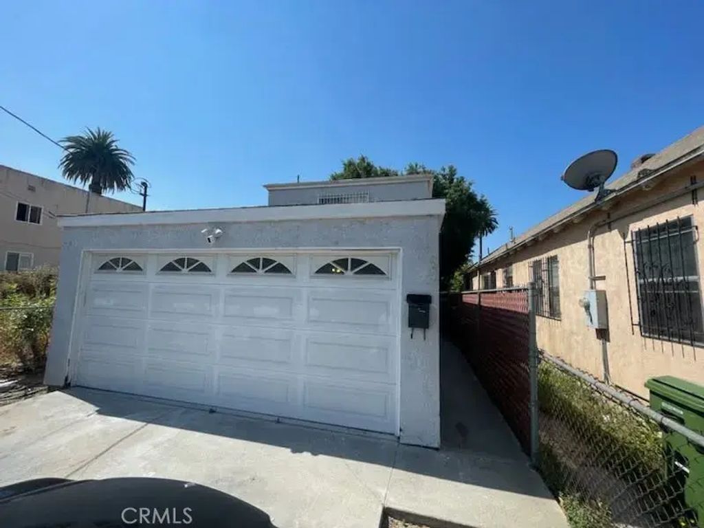 1466 W 35th Street, Los Angeles
