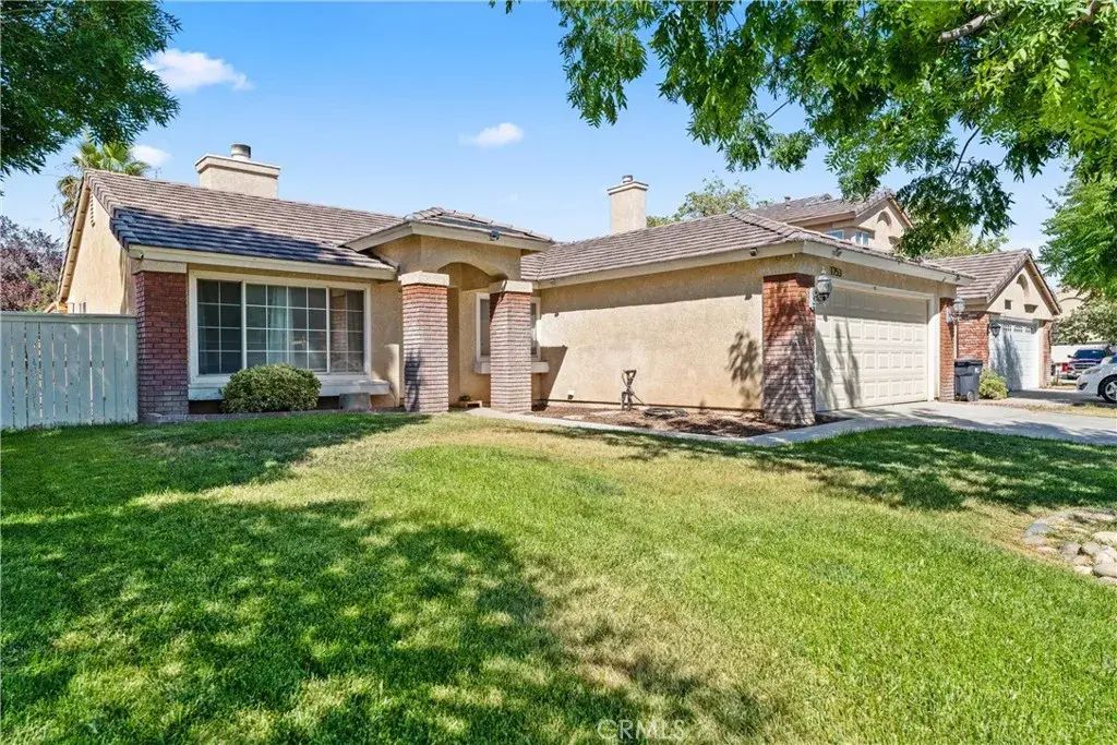 1753 Stratford Street, Lancaster
