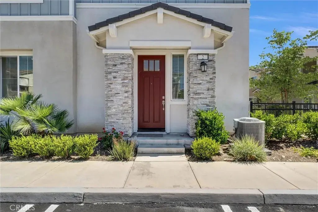 16681 Wyndham Lane 2, Fontana
