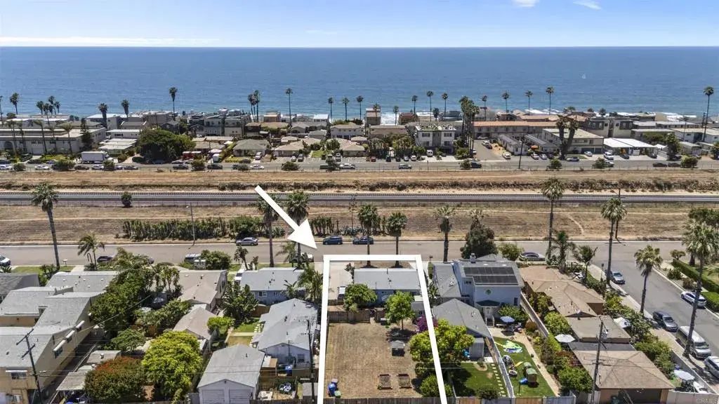1712 Broadway, Oceanside