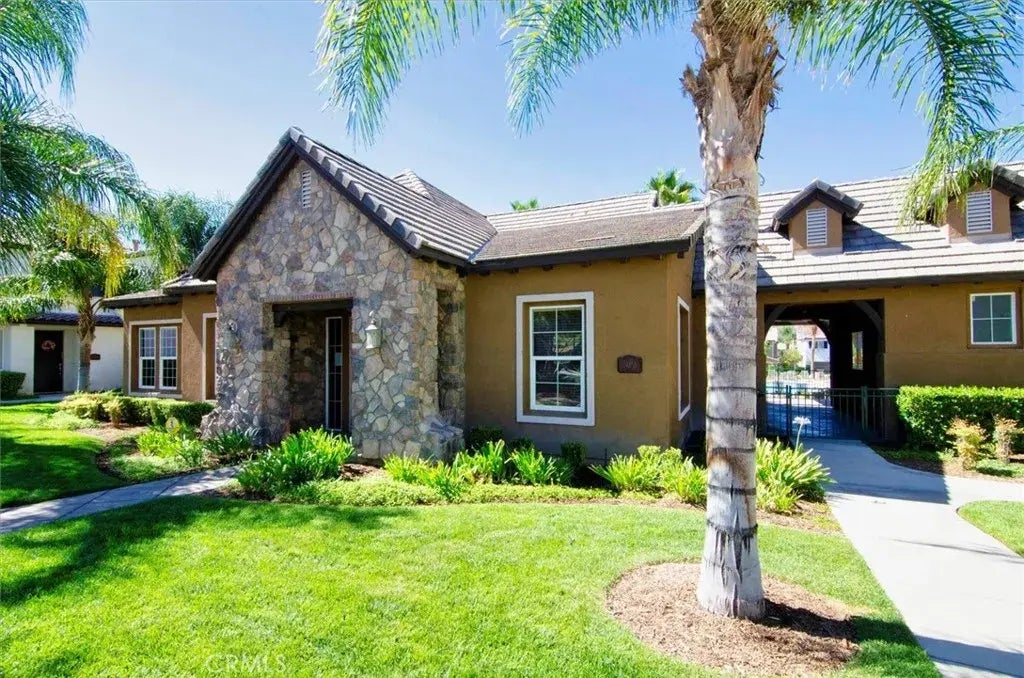 28440 Casselman Lane 361, Saugus