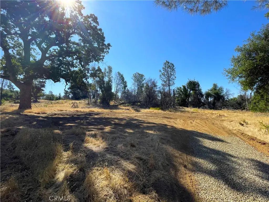 705 Triangle, Mariposa