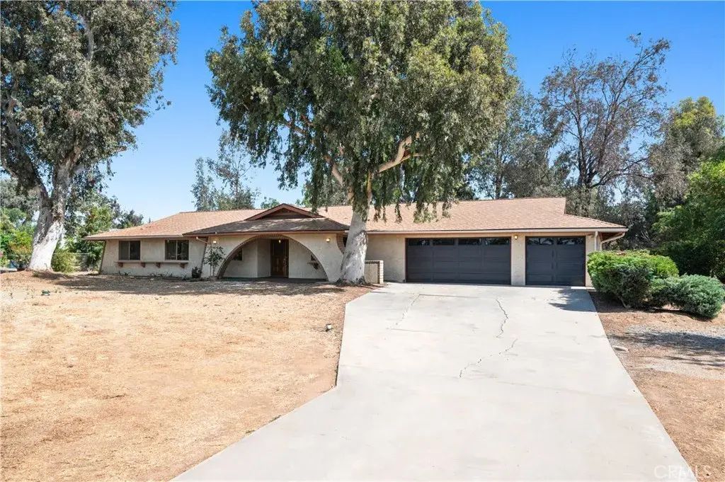 18561 Bert Road, Riverside
