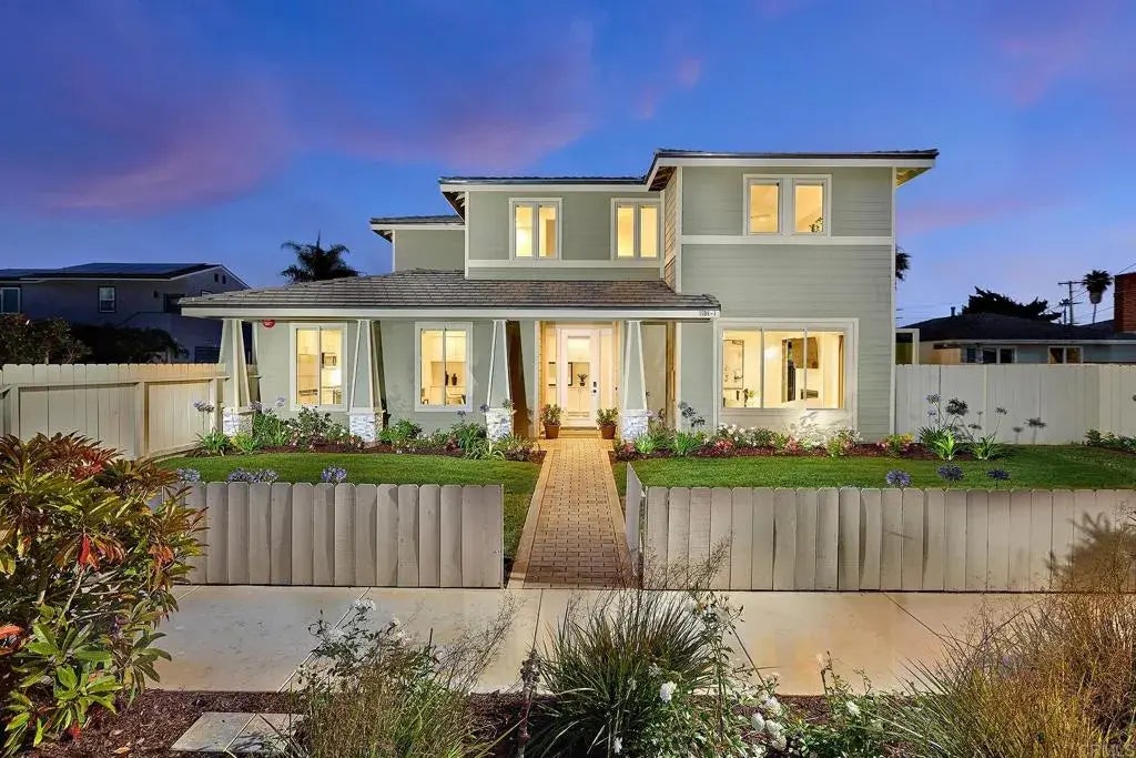 1506 Alvarado St, Oceanside