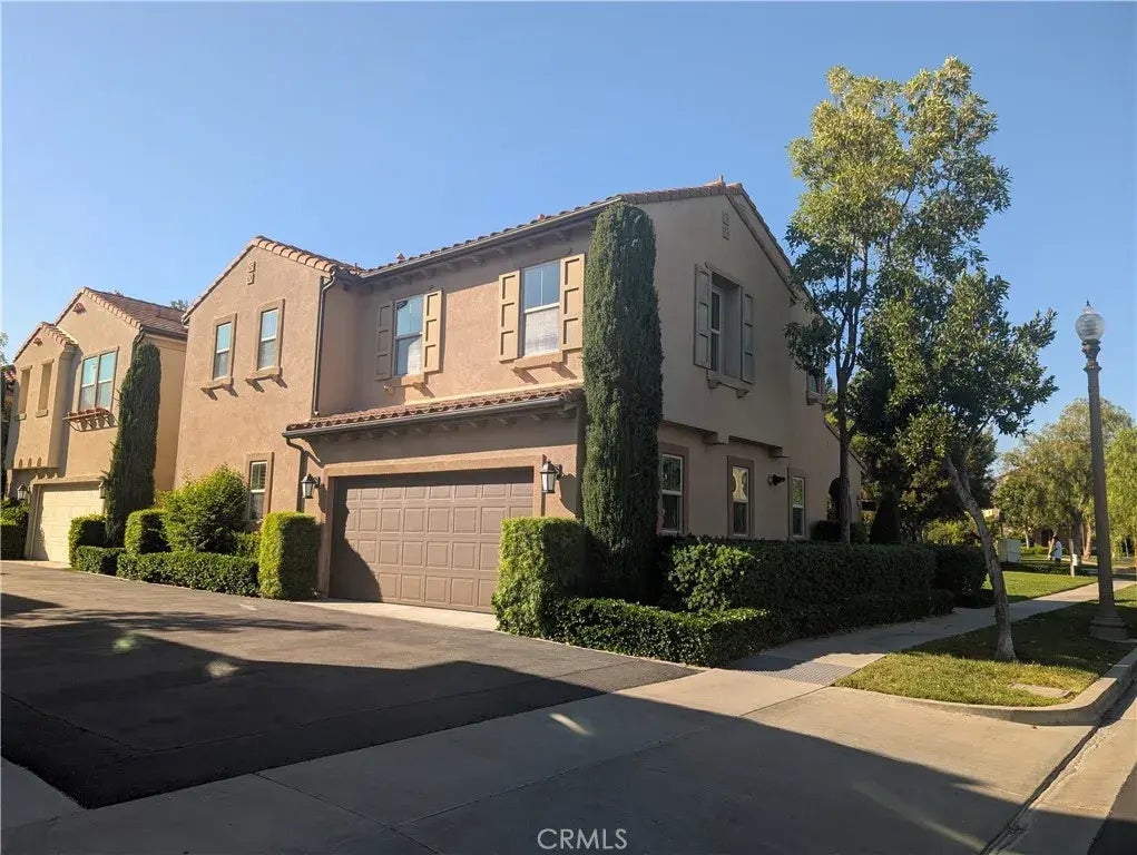45 Latitude, Irvine