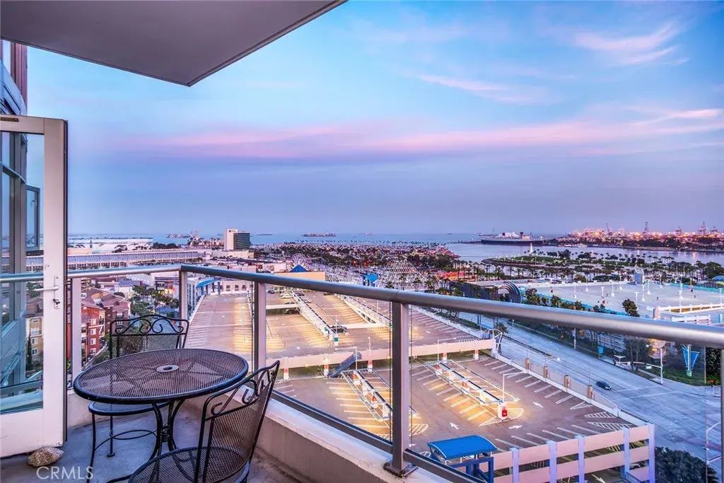 411 W Seaside Way 1504, Long Beach
