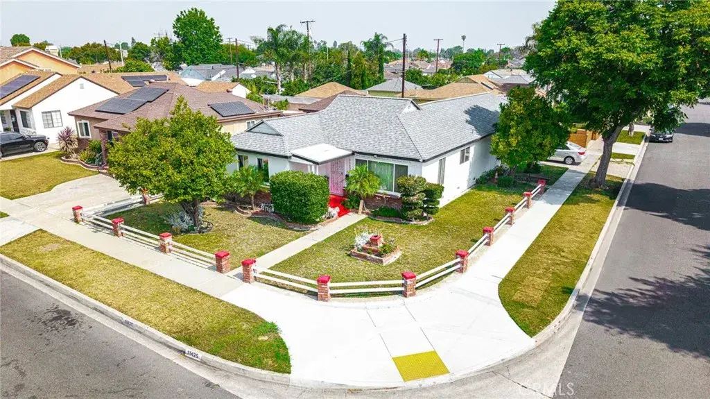 11425 Hayford Street, Norwalk