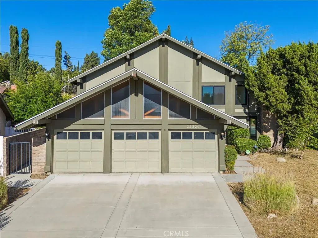 22526 Napa St, West Hills