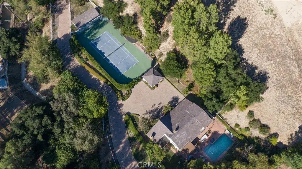 5250 Scott Robertson Road, Hidden Hills