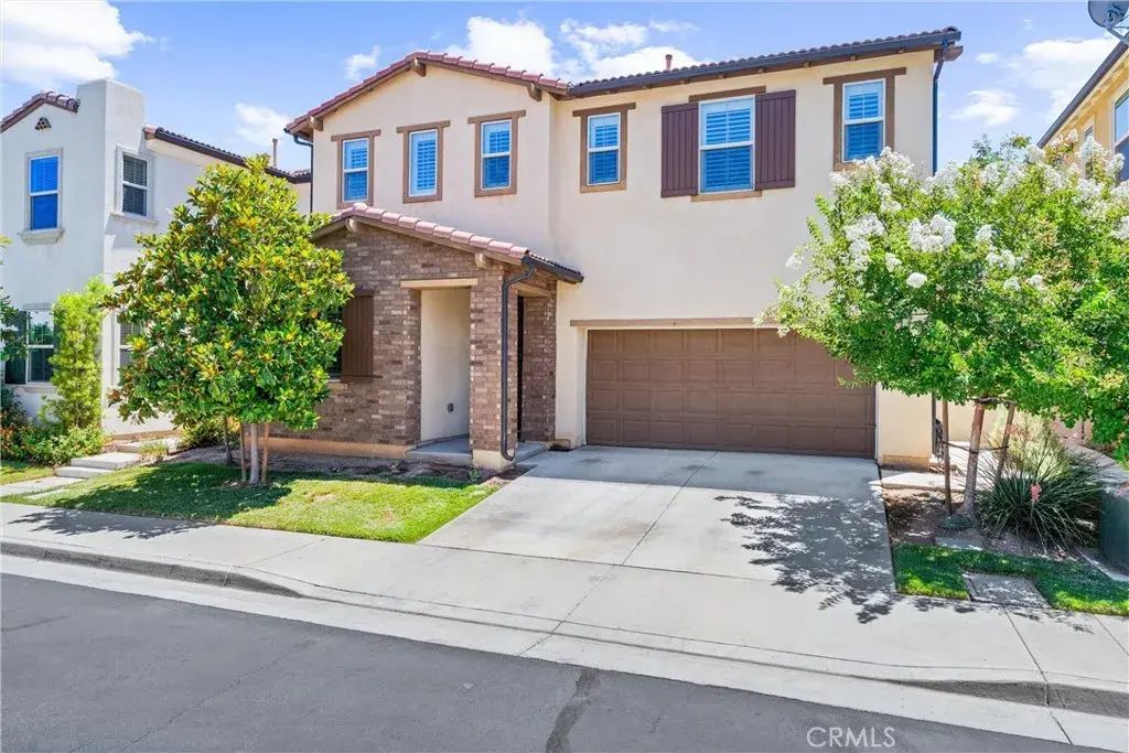 2825 Villa Catalonia Court, Corona