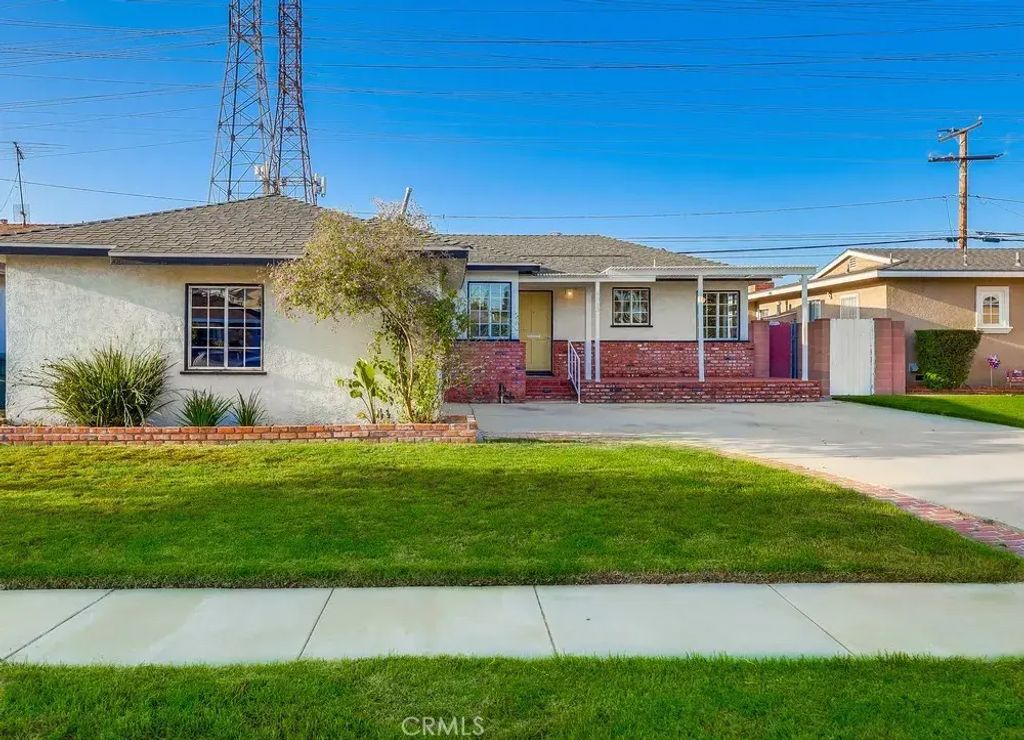 6513 Denmead Street, Lakewood