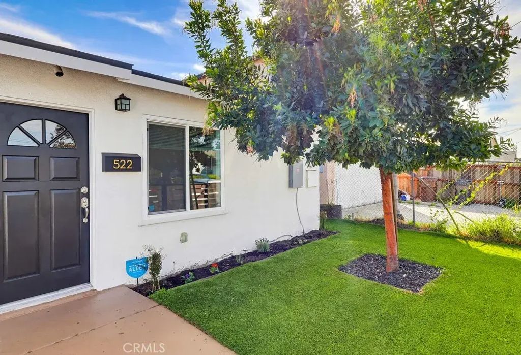 522 W Cherry Street, Compton